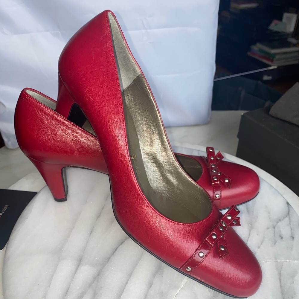 $295 Bruno Magli Monastir Red Heels Pumps Round Toe Bow Size 39 9 Box Card Bag
